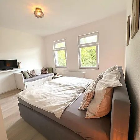 Group In A Location Apartment *